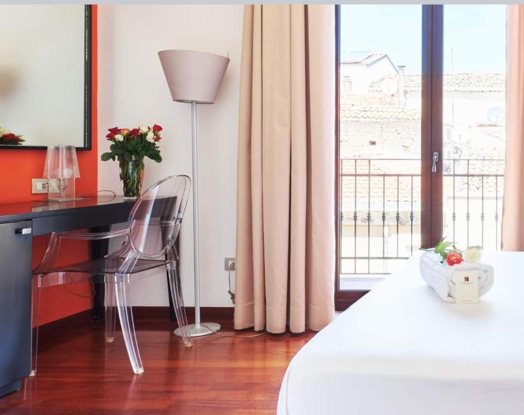 La Chicca Palace Hotel Μιλάτσο Εξωτερικό φωτογραφία